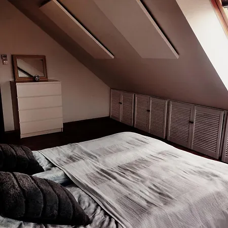 Przystanek Przegalina アパート グダニスク