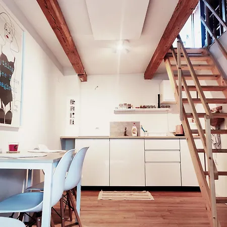 Przystanek Przegalina 아파트